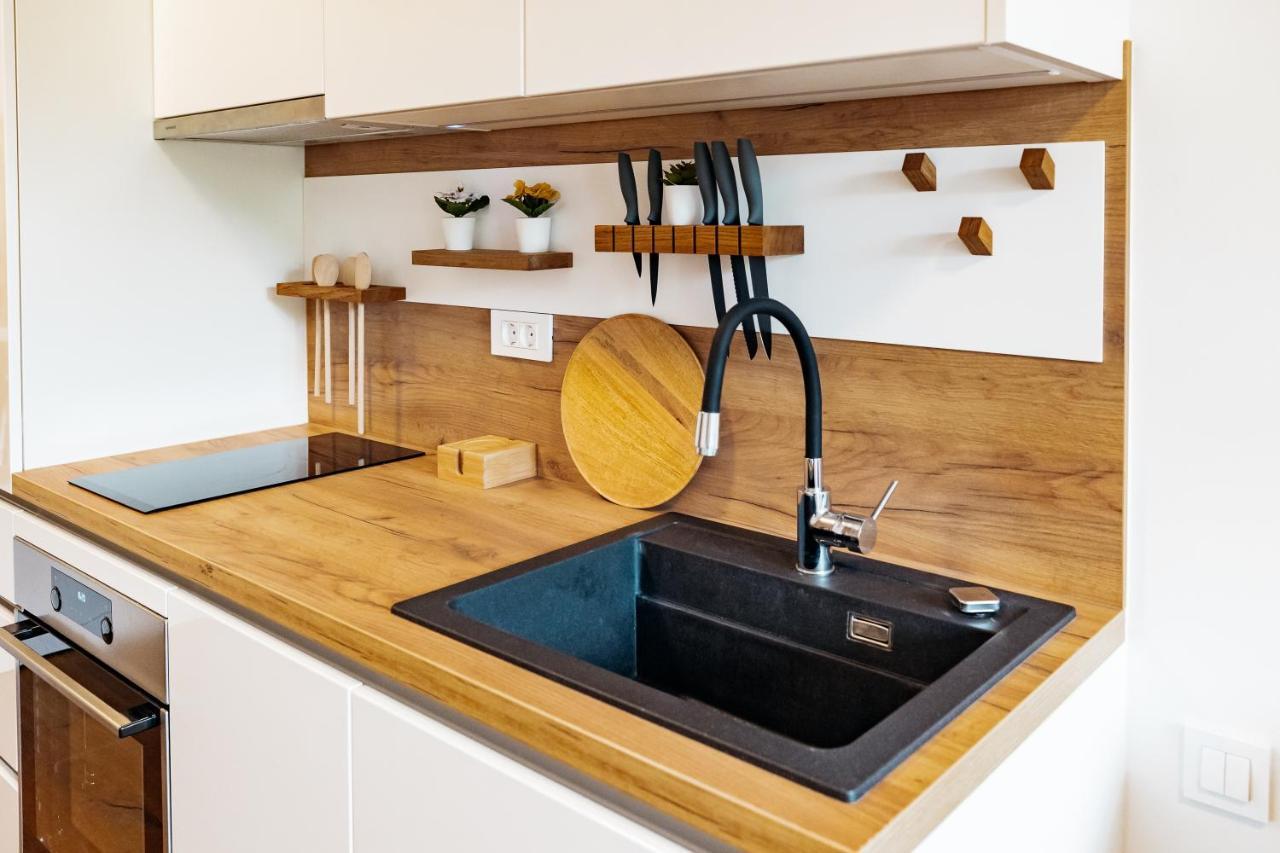 Woody - Comfy Apartment In Siska ลูบลิยานา ภายนอก รูปภาพ