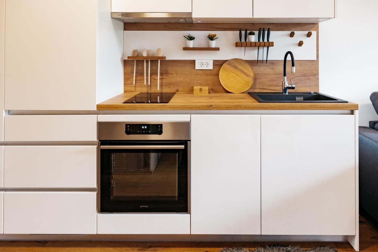 Woody - Comfy Apartment In Siska ลูบลิยานา ภายนอก รูปภาพ