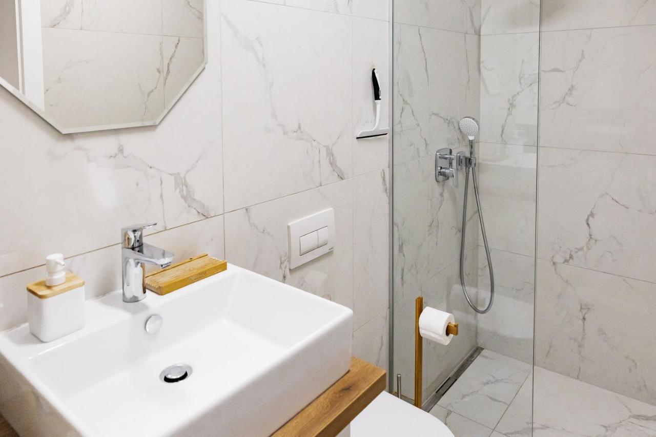 Woody - Comfy Apartment In Siska ลูบลิยานา ภายนอก รูปภาพ